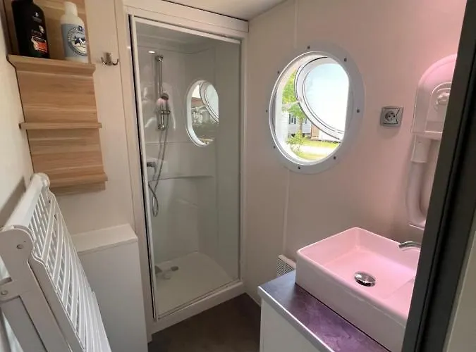Mobil Du - 4 étoiles Camping *